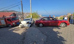 FRENİ PATLADI 4 KİŞİ YARALANDI