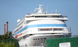 Astoria Grande kruvaziyeri 994 yolcusuyla Samsun Limanı'na demirledi