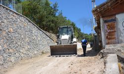 Başçiftlik Belediyesi bağlantı yollarına parke taşı döşüyor