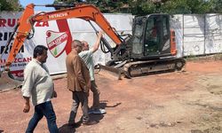 Boluspor Kulüp Başkanı Bayrak, Bolu Atatürk Stadı'ndaki çalışmaları inceledi