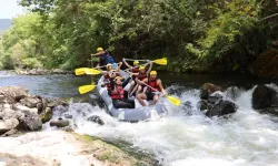 Bursa’da gençlerin rafting heyecanı