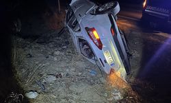 Çorum'da devrilen otomobildeki 5 kişi yaralandı