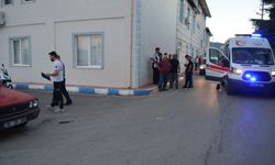 Çorum'da otomobille çarpışan motosikletin sürücüsü yaralandı