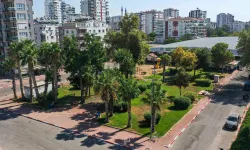 Ferdi Zeyrek’in adı Muratpaşa’da bir parkta yaşatılacak