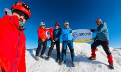 GİDOSK sporcuları Ağrı Dağı'na tırmandı