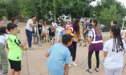 İzmit Belediyesinden Hatipköy’de renkli çocuk etkinliği