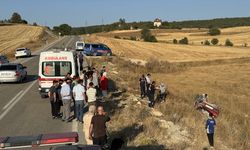 Karabük'te tarlaya devrilen otomobildeki 5 kişi yaralandı