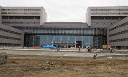 Ordu Valisi Erol, Şehir Hastanesi inşaatında incelemelerde bulundu