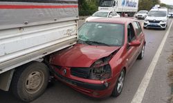 Samsun'da otomobille kamyonetin çarpıştığı kazada 2 kişi yaralandı