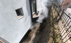 APARTMANDA YANGIN, İTFAİYE TAHLİYE ETTİ