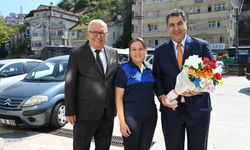 YILMAZ BELEDİYEYE GİTTİ