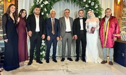 METEHAN, HATİCE'SİNE KAVUŞTU