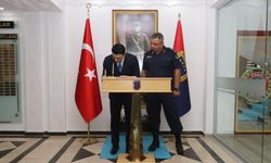 Almus Kaymakamı Çömen'den İl Jandarma Komutanı Çetin'e ziyaret