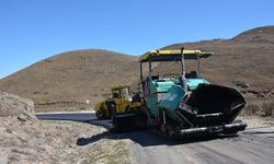 Başçiftlik yayla yollarında asfaltlama çalışması yapılıyor