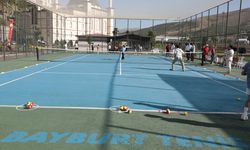 Bayburt'taki tenis kortu yeniden hizmete açıldı