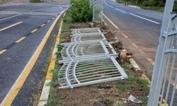 Düzce'de otomobilin çarptığı Karayolları çalışanı 2 işçi yaralandı