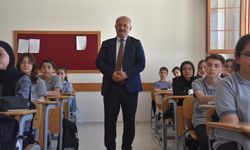 Gümüşhane'de 29 yıl önce mezun olduğu lisede müdürlük yapıyor