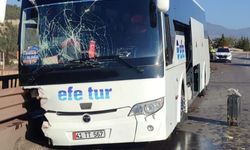 Karabük'te bariyere çarpan yolcu otobüsündeki 1 kişi yaralandı
