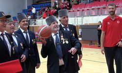 Karabük'te gaziler ile öğrenciler spor etkinliğinde buluştu