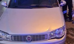 Kastamonu'da refüje çarpan otomobilin sürücüsü öldü