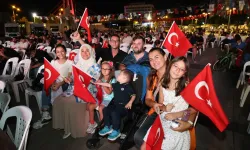 Kocaelililer, mili coşkuyu dev ekranda yaşadı