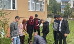 Küre'de öğrencilerden “Yeşil Vatan” için fidan dikimi