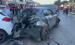 BETON MİKSERİ 5 OTOMOBİLE ÇARPTI...