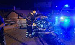 Tokat'ta elektrik direğine çarpan araçtaki 3 kişi yaralandı