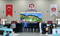 Trabzon Valisi Yıldırım 112 Acil Çağrı Merkezi'ni ziyaret etti