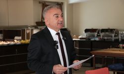 'ADI ARSLAN AMA SÜT DÖKMÜŞ KEDİ GİBİ'