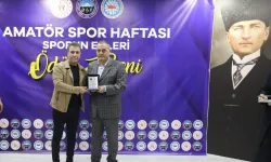 Ağrı'da OGC Genel Başkanı Nihat Aydın'a 'sporun enleri' ödülü