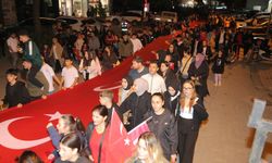 Çarşamba'da Cumhuriyet'in 102. yılı dolayısıyla fener alayı düzenlendi