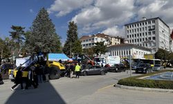 Çorum Belediyesinin 17 yeni aracı için anahtar teslim töreni düzenlendi
