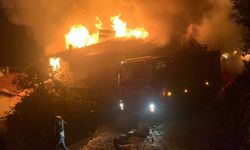 Çorum'da çıkan yangında 3 ev kullanılamaz hale geldi