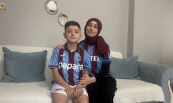 DMD hastası Yavuz Berkay, futbol oynama hayali kurduğu Onuachu ile sahaya çıktı