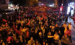 Düzce'de binlerce kişi Cumhuriyet Yürüyüşünde buluştu