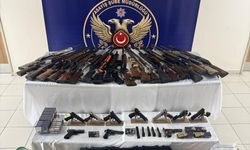 Düzce'de sosyal medyada 'silah teşhiri' yapan 4 zanlı gözaltına alındı