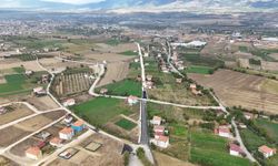 Erbaa Belediyesi eski Tokat yolunda asfalt çalışmalarına başladı