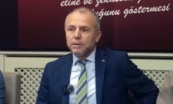 'SÜT DÖKMÜŞ KEDİ GİBİ' SÖZLERİNİ CEVAPLADI