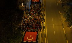 Sakarya'da Cumhuriyet'in 102. yılı dolayısıyla fener alayı düzenlendi