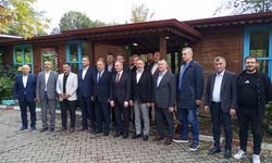 Salıpazarı'nda belediye başkanları ve meslek odası başkanları bir araya geldi