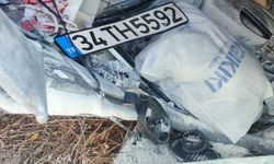 Tosya'da devrilen otomobildeki 2 kişi yaralandı