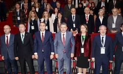 Trabzon'da, 'Doğu Karadeniz Bölgesi Maden Potansiyeli ve Doğa Kaynaklı Afetlerle Mücadele' sempozyumu başladı