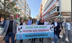 Trabzon'da 'Gazze İçin Ayaktayız' sloganıyla yürüyüş düzenlendi
