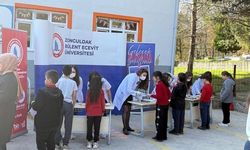 BİLİM KAFEDE SAĞLIKLI GÜLÜŞLER ETKİNLİĞİ