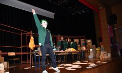 “Bir Kooperatif Macerası” Vezirköprü'de sahnelendi