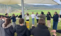 Bursa Nilüfer'de gençler iklim krizini doğada ele aldı