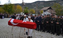 Çorum'da 96 yaşında vefat eden Kore gazisi son yolculuğuna uğurlandı