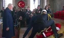 Devlet erkanı Anıtkabir'de Ata'nın huzurunda