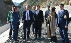 Dikmen'de yol yapım çalışmaları sürüyor